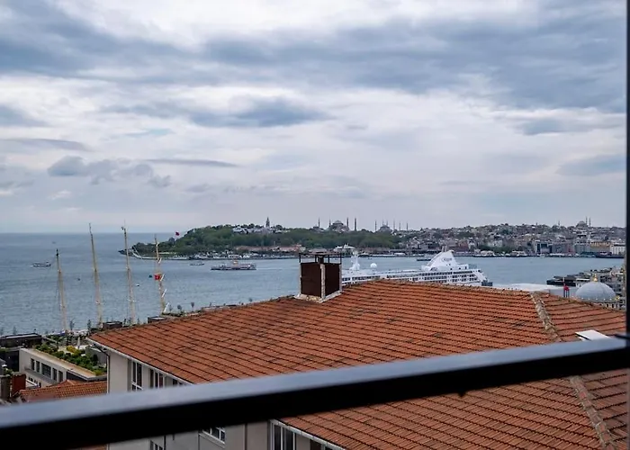 Modern Two-bedroom Flat With Stunning Bosphorus View Istanbul