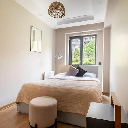 Modern Two-bedroom Flat With Stunning Bosphorus View דירה איסטמבול