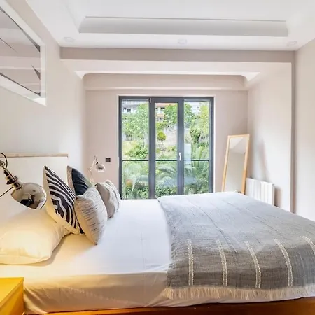 Modern Two-bedroom Flat With Stunning Bosphorus View דירה